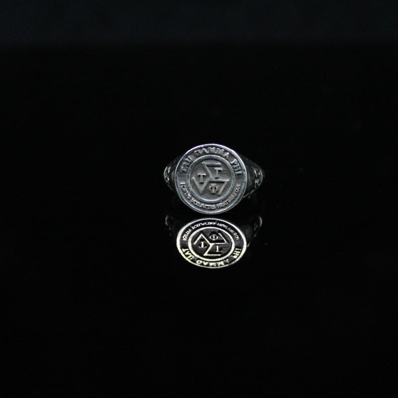 TRISKELION RING