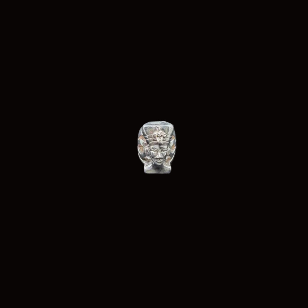 Nefertiti Ring