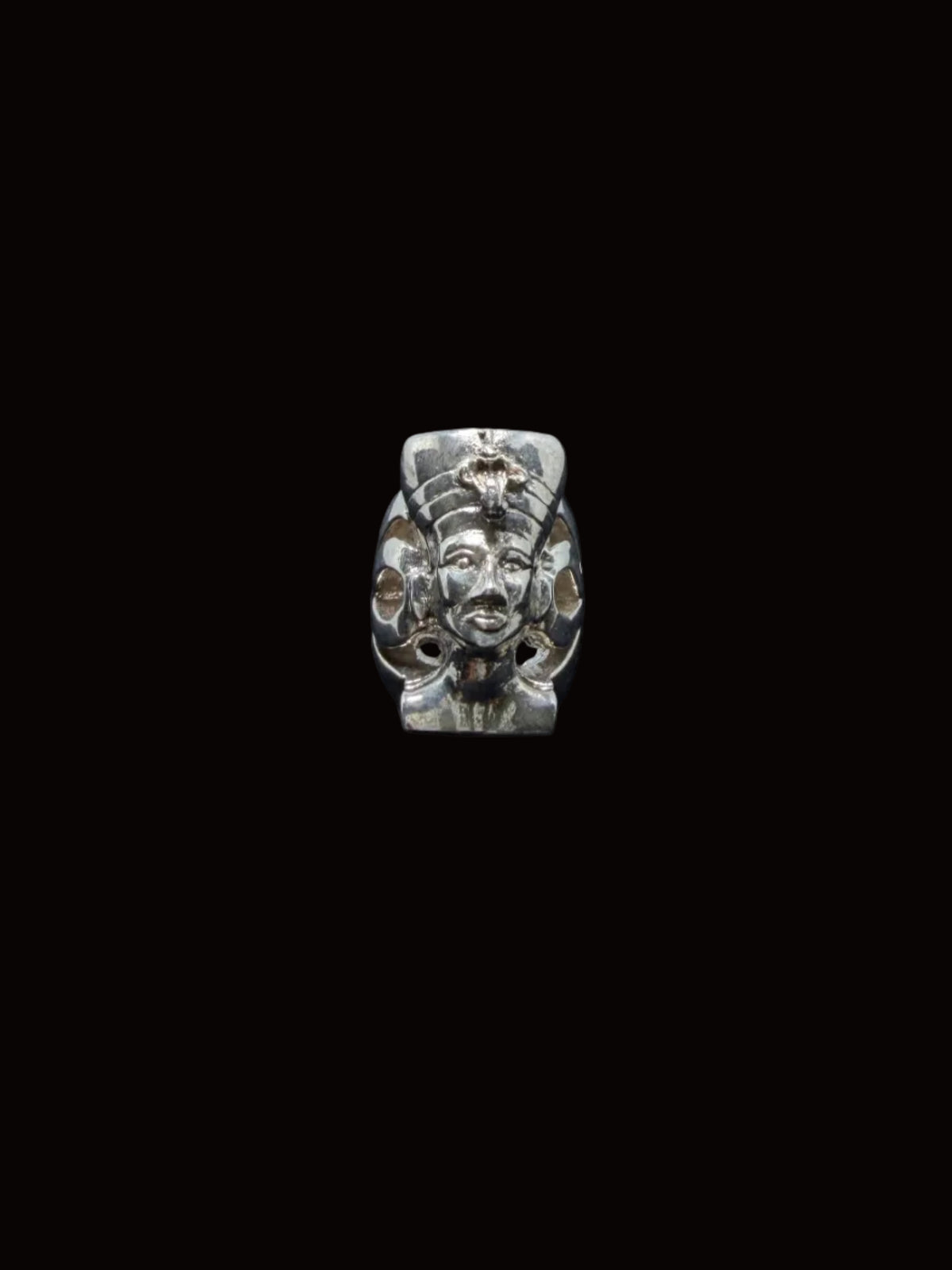 Nefertiti Ring