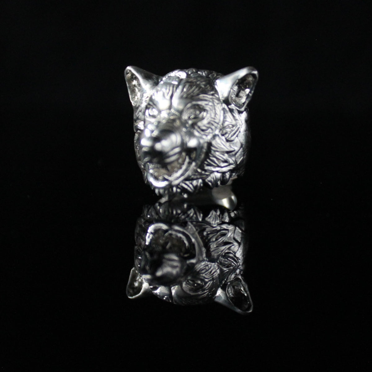 Wolf Ring