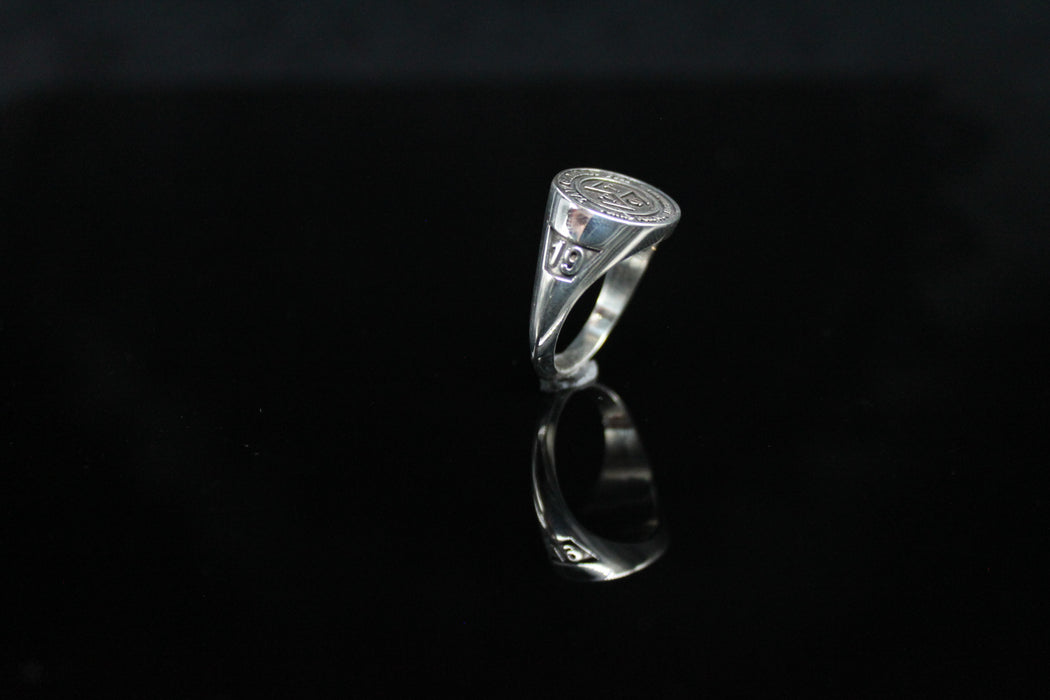 TRISKELION RING