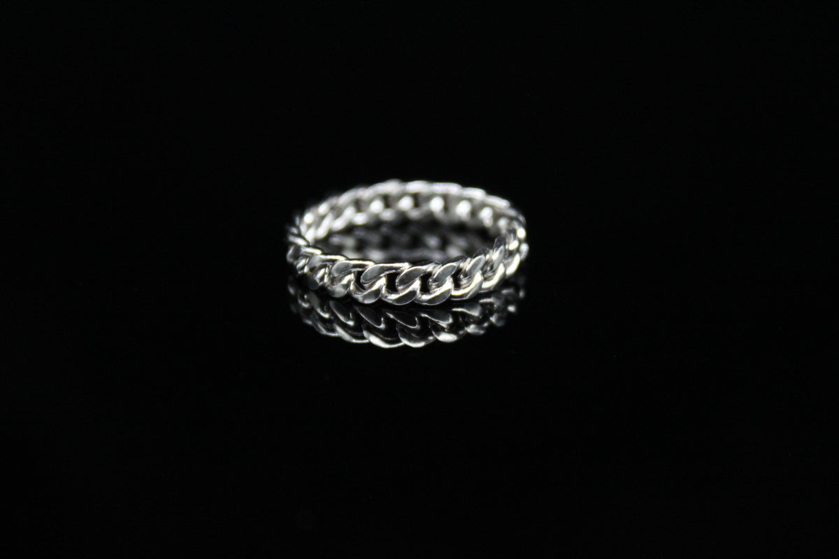 CURB LINK RING