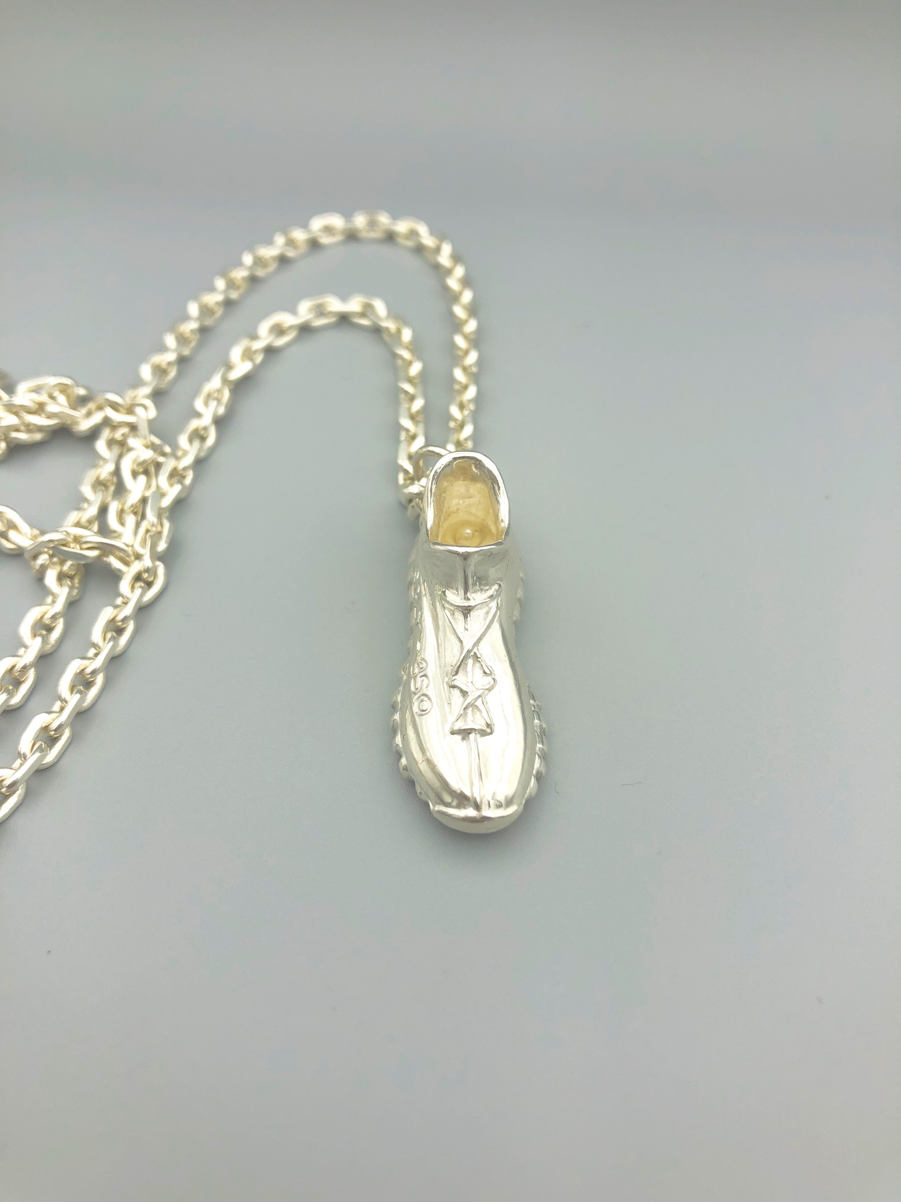 Yeezy Sneaker Pendant image 2